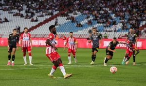 VOJVODINA OSTALA SA IGRAČEM MANJE: Drugi žuti za Busnića nakon pola prvog poluvremena! (VIDEO)