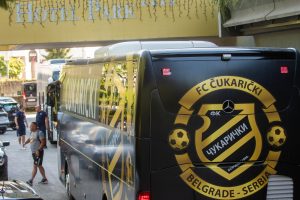 MOLIMO GOSTE DA POLAKO I BEZ PANIKE NAPUSTE HOTEL: Preterao sa alkoholom, izazvao paniku i ‘izbacio’ ekspediciju Čukaričkog iz smeštaja usred noći! (FOTO)