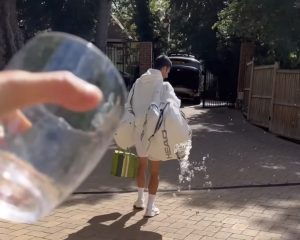 NOVAK JE SPREMAN ZA FINALE: Jelena mu je sa decom poželela sreću na tradicionalan način! (VIDEO)