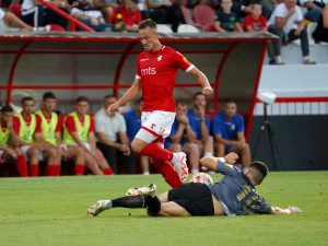 NAPREDAK KATASTROFALNO STARTOVAO SEZONU: Predsednik podneo neopozivu ostavku!