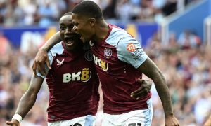 POKER ZA PRVE BODOVE: Aston Vila atomskim fudbalom raznela zbunjeni Everton!