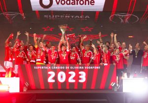 MAGIČNI DI MARIJA DONEO TROFEJ ORLOVIMA: Benfika osvojila i Superkup Portugala! (VIDEO)