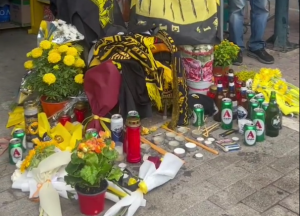 POTRESNA SCENA U ATINI: Navijači AEK-a zavili stadionu u crno pred revanš sa Dinamom! (FOTO)