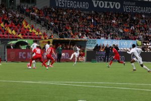 (POLUVREME) PARTIZAN GUBI U DANSKOJ: Crno-beli opet moraju da jure minus! (VIDEO)