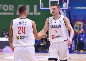 (POLUVREME) SRBIJA SVE DRŽI U SVOJIM RUKAMA: Kinezi ne mogu da nam pariraju, brine povreda Petruševa!