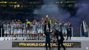 DVOSTRUKI HEROJ U PREMIJER LIGI: Čovek koji je rešio Mundijal pronašao novi klub! (VIDEO)