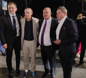 PIKSI, PREDSEDNIK VUČIĆ I DŽAJIĆ U LESKOVCU: Bili u poseti fudbalskoj lepotici od stadiona! (VIDEO)