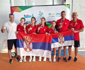 SRPSKI ŠKOLARCI ZABELEŽILI ZAPAŽENE REZULTATE: Devojčice osvojile bronzu na Školarijadi! (FOTO)