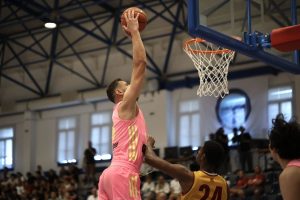 MEGA POKLEKLA U FINIŠU: Slavni američki koledž bolji od srpskog tima na Mikonosu!