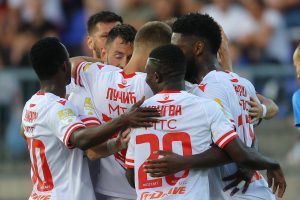 OSTANAK U ZVEZDI I BORBA ZA MINUTE: Fudbaler ipak ne napušta Marakanu!