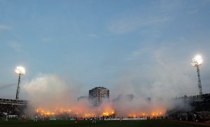 DELIJE SE POSEBNO ZAHVALILE GROBARIMA: Zajedno su odali počast ubijenim Srbima na Kosovu!