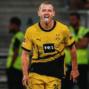 BORUSIJA SLAVILA UPRKOS CRVENOM KARTONU: Kramarić precizan sa bele tačke!