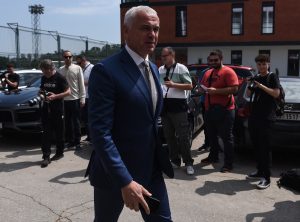 TERZA SE DOTAKAO POJAČANJA, PA PORUČIO: ‘Ne možeš da angažuješ igrača koji pravi razliku bez novca!’