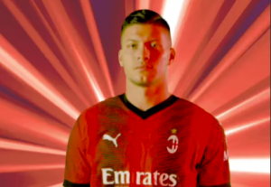 MILAN VERUJE U JOVIĆA: Spektakularan snimak kao najava Srbina u dresu Rosonera! (VIDEO)