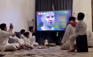 MITROVIĆ POSTAO HEROJ: Oduševljene reakcije navijača širom Saudijske Arabije zbog het-trika protiv Al Itihada! (VIDEO)