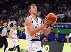 OHRABRUJUĆE VESTI ZA SRBIJU I PEŠIĆA: Poznato kada se Nikola Jović vraća na parket! (FOTO)