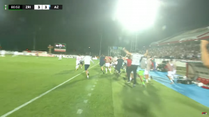 NE ZNAM KOLIKO SAM POTROŠIO DA ČASTIM IGRAČE: Jagnjetina i alkohol kao nagrada za potop velikana! (VIDEO)