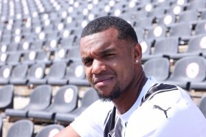 BIZARNIJE NE MOŽE! Fudbaler Partizana propustio meč sa Javorom jer ga je pas ujeo za lice