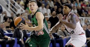 DERBI IZ SNOVA: PAO i Olimpijakos režirali pravi košarkaški triler – Milutinov poenima preko Lesora zapečatio sudbinu najvećem rivalu! (VIDEO)