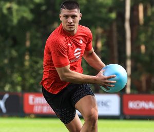 BAŠ GA NEĆE: Luka Jović u novom problemu!