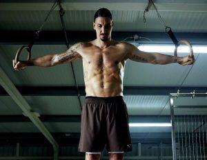 UMETNOST SNAGE I KONTROLE: Ibrahimović uz Mocarta pokazao neverovatnu formu! (VIDEO)