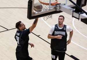 PARTIZANU OVO ZNAČI POTENCIJALAN VELIKI PROBLEM!? Jedno od najzvučnijih pojačanja može da propusti i večiti derbi!?