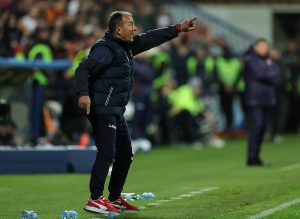 RADULOVIĆ OPTIMISTIČAN: ‘Verujem u pozitivan rezultat protiv Srbije!’