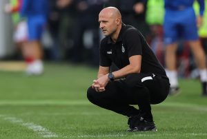 DULJAJ ČESTITAO MLADENCIMA PORED STADIONA, PA TEK ONDA IGRAČIMA: Najkompletniji meč od početka sezone, ali završnica mora bolje! (VIDEO)