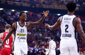 TROJKA UZ ZVUK SIRENE: Naneli ovim potezom ućutkao arenu ‘Mira i Prijateljstva!’ (VIDEO)