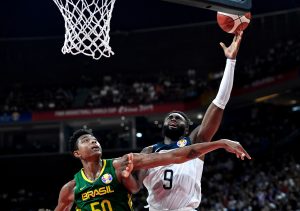 BOMBA PRED DERBI, HOTSPORT SAZNAJE: Partizan potpisao centra – Stigao je Lesorov naslednik! (VIDEO)