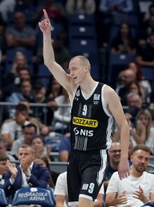 SMAILAGIĆ POBRKAO LONČIĆE: „Koje države bi posetio? Japan, Kinu i Pariz!“ (VIDEO)