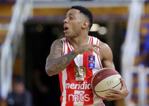 (POLUVREME) ZVEZDA JEDNOM NOGOM U FINALU: Ubedljiva prednost u Železniku za izabranike trenera Sferopulosa! (VIDEO)