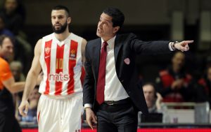 ZVEZDA EKSPRESNO PRONAŠLA ZAMENU ZA DUŠKA: Bivši trener Olimpijakosa preuzima kormilo ‘crveno-belih!’