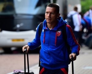 HOTSPORT DOČEKAO BAHARA NA AERODROMU: Trener Zvezde doputovao u Beograd! (FOTO)