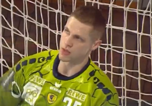 OVO SE NE VIĐA SVAKI DAN: Pogledajte jedan od „najluđih“ golova u rukometu ikada! (VIDEO)