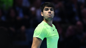 ĐOKOVIĆ ĆE NA ALKARAZA U POLUFINALU: Španac furiozno srušio Medvedeva za prvo mesto u grupi!