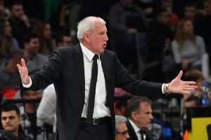 OBRADOVIĆ POSLE POBEDE PRIČAO O ZDRAVSTENOM STANJU IGRAČA: Trener crno-belih otkrio kada bi mogli ponova da gledamo Kamiskog na terenu!