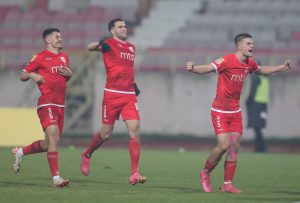 RADNIČKI SLAVIO NAKON PREOKRETA: Nišlije vraćaju Zvezdu na čelo tabele! (FOTO) (VIDEO)