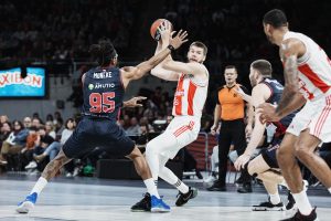 IGRAČI OSTAVLJAJU SRCE NA PARKETU, ALI NIJE DOVOLJNO: Baskonija uspela da upiše pobedu protiv crveno-belih!