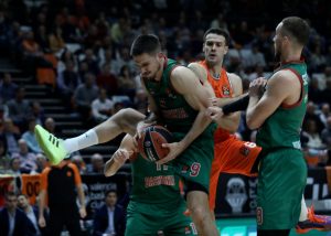 DUŠKO IVANOVIĆ JE TRENERČINA I IGRA PRELEPU KOŠARKU SA BASKONIJOM: Sjajni Moneke i Hauard okrenuli Valensiju!