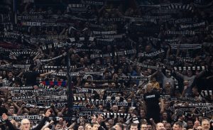 FOTO UBOD: Čuveni fudbaler bodri Partizan u Areni! (FOTO)