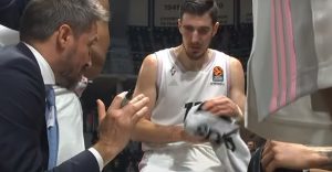 POCEKO U SVOM STILU, ALI NA NAŠEM JEZIKU: Italijan srpskim psovkama pokušuo da motiviše svoje igrače! (VIDEO)