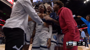 MAGIČAN POVRATAK DŽA MORENTA NAKON VELIKE SUSPENZIJE: Velika je šteta za košarku što je apsolutno nezreo, ali je vrhunski igrač! (VIDEO)