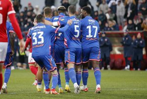 ZVEZDA GOLOM OLAJINKE VODI NA POLUVREMENU PROTIV NAPRETKA: Osim ranog pogotka bez većih uzbuđenja u Kruševcu! (VIDEO)