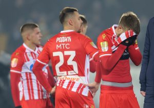 DELIJE KIPTE OD BESA: Prvo su oterali igrače u tunel, da bi im potom poslali jasnu poruku! (VIDEO)