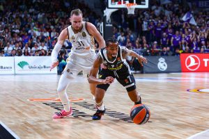 (POLUVREME) REAL MADRID – PARTIZAN: Musa pravi ozbiljne probleme crno-belima, „Parnom valjku“ loše se piše (FOTO)