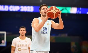 PETRUŠEVI OPET U CENTRU PAŽNJE: Tiana nazvala Grobare kompleksašima! (FOTO)