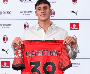 MILAN SVE JAČI: Mladi fudbaler Verone nije odoleo ‘gradu mode’!