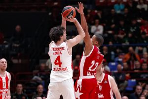 ZVEZDA SLAVILA U ‘GRADU MODE’: Herojska igra ‘crveno-belih’ (FOTO) (VIDEO)