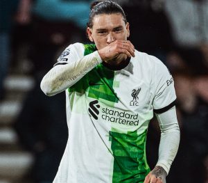 LIVERPUL LAKO DO CELOG PLENA: Bormut izdržao poluvreme, pa četiri puta vadio loptu iz mreže!